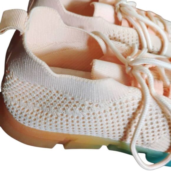 Pink and Blue Athletic Shoes with Breathable Mesh and Modern Design - Picture 9 of 10
